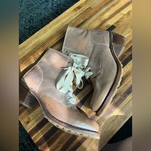 Gal Meets Glam x Frye “Sabrina Glam” heeled ankle boot